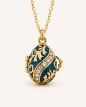 Cargar imagen en el visor de la galería, Collar con dije relicario Huevo Imperial Azul con Detalles Dorados