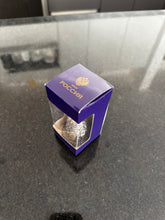 Cargar imagen en el visor de la galería, Campanilla decorativa de metal