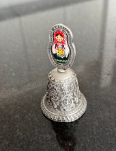 Cargar imagen en el visor de la galería, Campanilla decorativa de metal