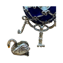 Cargar imagen en el visor de la galería, Huevo Fabergé «Cisne en la cáscara»