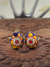 Cargar imagen en el visor de la galería, Dije Faberge."Girasol"