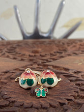 Cargar imagen en el visor de la galería, Dije Faberge. Color Rosa