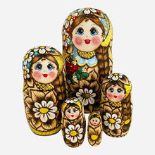 Cargar imagen en el visor de la galería, Matrioshka Autor. Margaritas. Rusia. Pirograbado, Celeste 5