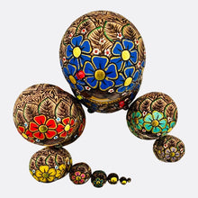 Cargar imagen en el visor de la galería, Matrioshka De Autor. Moscovita. Rusia. Pirograbado 10 Piezas