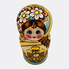 Cargar imagen en el visor de la galería, Matrioshka De Autor. Festiva. Rusia. Pirograbado Celste 7 Pz