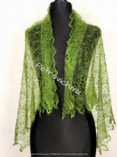 Cargar imagen en el visor de la galería, Chalina "Tela de Araña" Verde