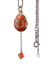 Cargar imagen en el visor de la galería, Dije Faberge con la Biblia.