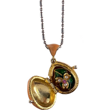 Cargar imagen en el visor de la galería, Dije Faberge. Color Naranja