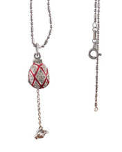 Cargar imagen en el visor de la galería, Dije Faberge. Color Rojo con Gallo
