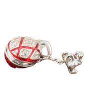 Cargar imagen en el visor de la galería, Dije Faberge. Color Rojo con Gallo