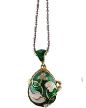 Cargar imagen en el visor de la galería, Dije Faberge. Color Verde