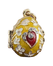 Cargar imagen en el visor de la galería, Dije Faberge. Punto Rojo