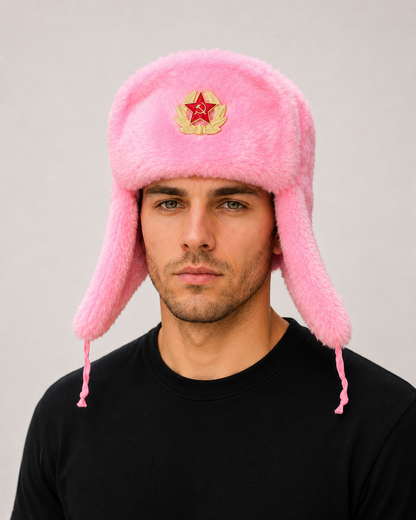 Gorro Ruso Rosa tipo Ushanka con Emblema Soviético