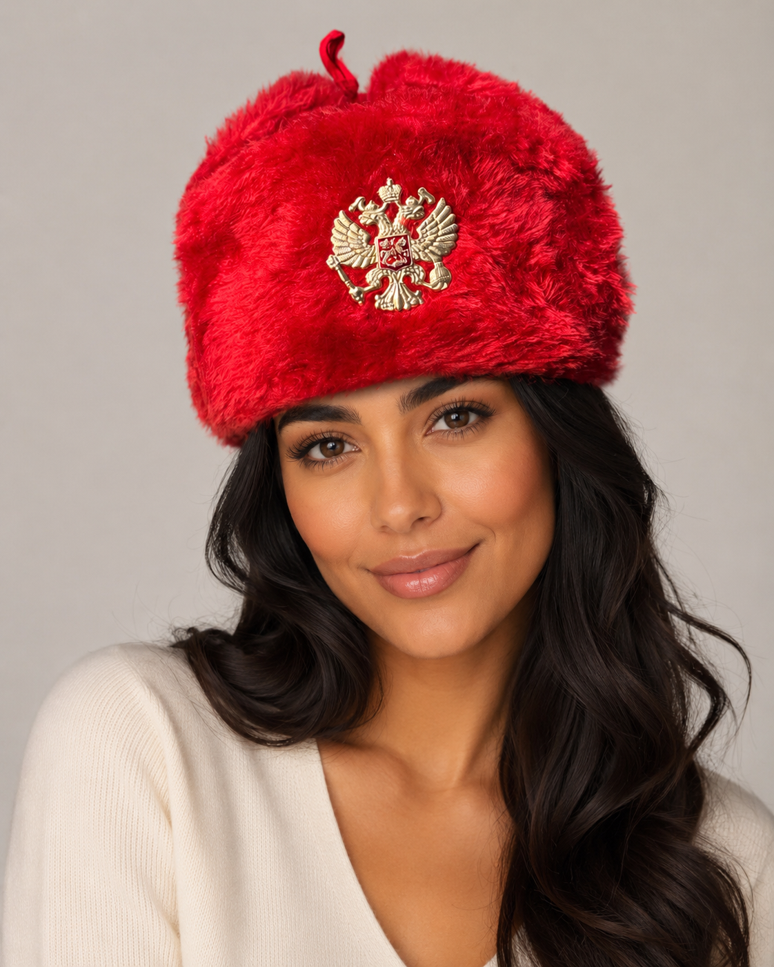 Gorro Ruso Rojo tipo Ushanka con Escudo Ruso