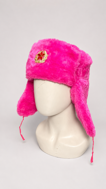 Ushanka Rusa Rosa con con Emblema Soviétic