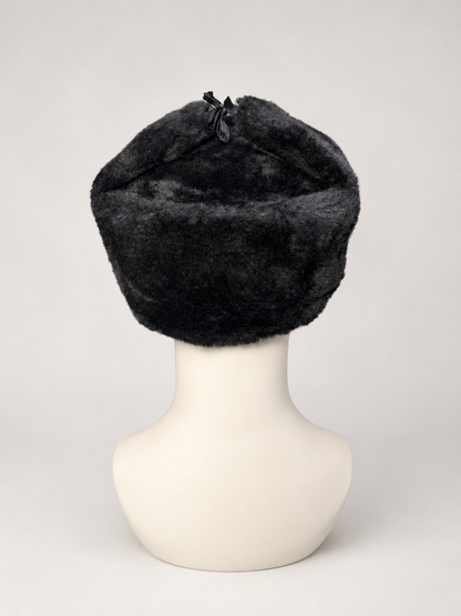 Ushanka Rusa Negra con Emblema Soviético