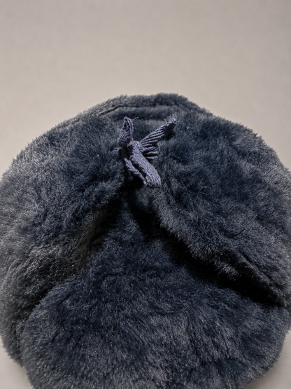 Gorra-Ushanka Rusa Gris con Emblema Soviético
