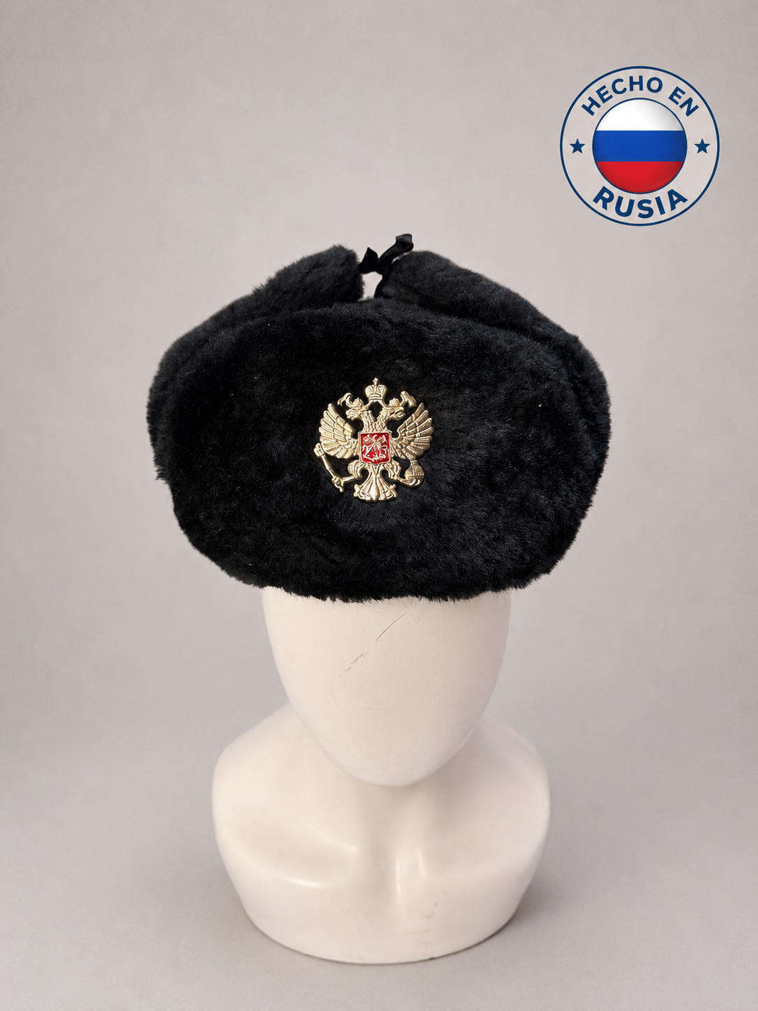 Gorra-Ushanka negra con escudo ruso