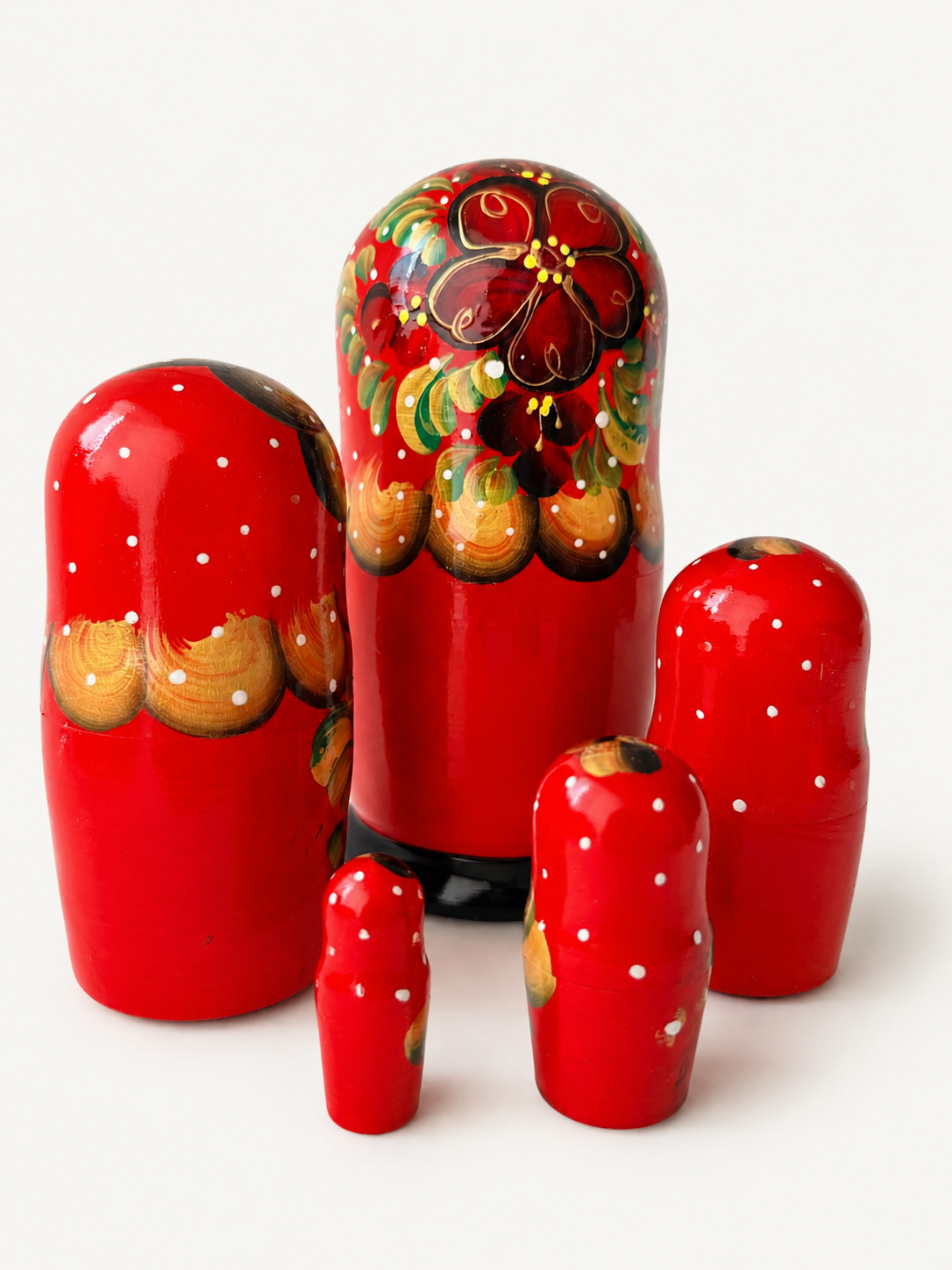 Matrioshka rusa pintada a mano – 5 piezas | 18 cm