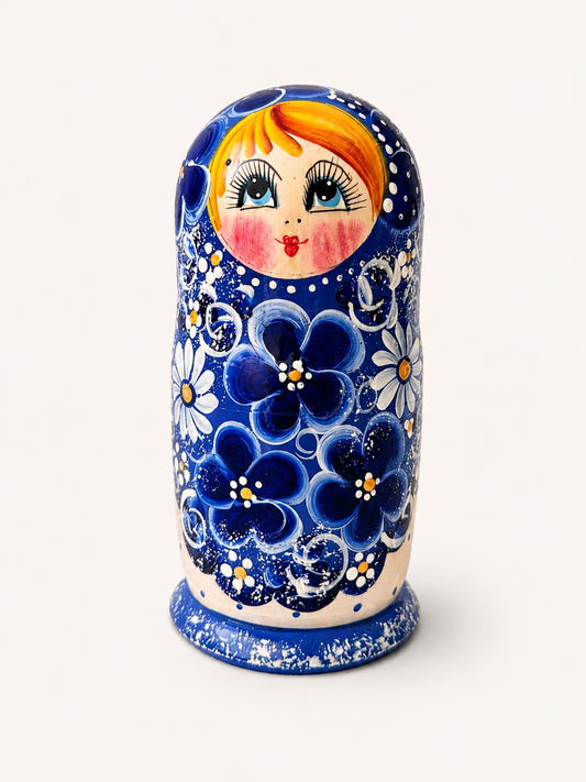 Matrioshka rusa «Flores de Invierno» pintada a mano – 5 piezas | 18 cm