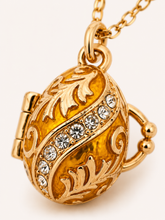 Cargar imagen en el visor de la galería, Collar con Colgante Huevo Fabergé Decorativo Dorado
