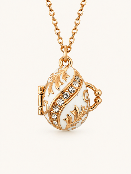 Collar con Relicario Huevo Fabergé Blanco con Campana Interior – AKM San Petersburgo
