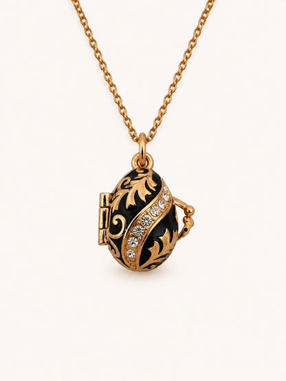 Collar con Relicario Huevo Fabergé Negro con Campana Interior – AKM San Petersburgo (Copy)