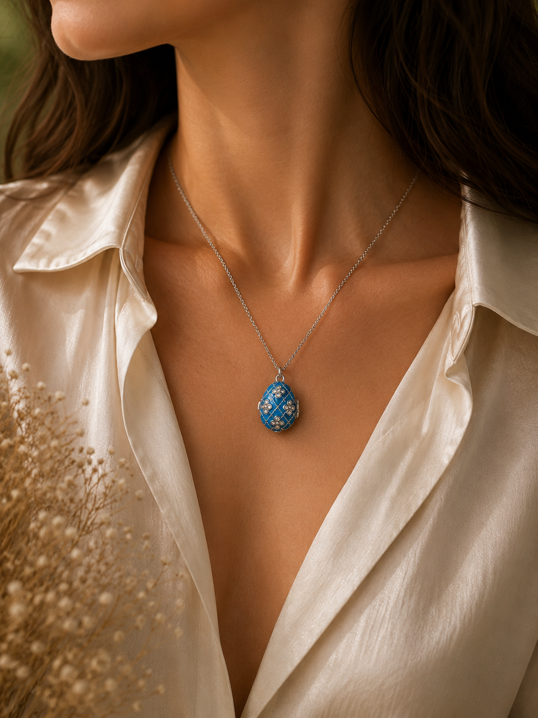 Dije Huevo Fabergé Azul con Ángel