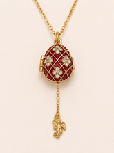 Cargar imagen en el visor de la galería, Dije Huevo Fabergé Rojo
