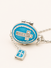 Cargar imagen en el visor de la galería, Dije Huevo Fabergé Azul con Biblia

