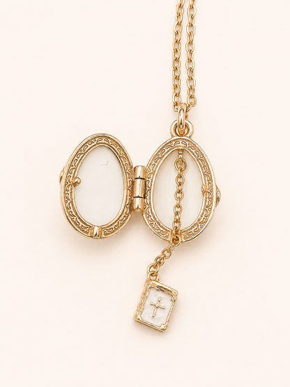 Dije Huevo Fabergé Blanco con Biblia
