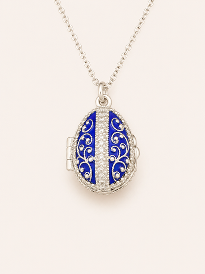 Dije Huevo Fabergé Azul con Sorpresa de Manzana