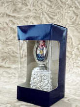 Cargar imagen en el visor de la galería, Campanilla decorativa de metal
