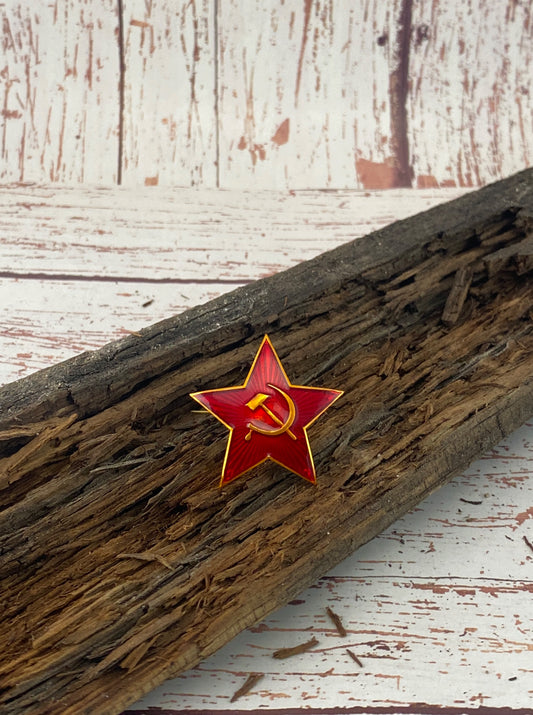 Pin con Estrella Roja, Martillo y Hoz